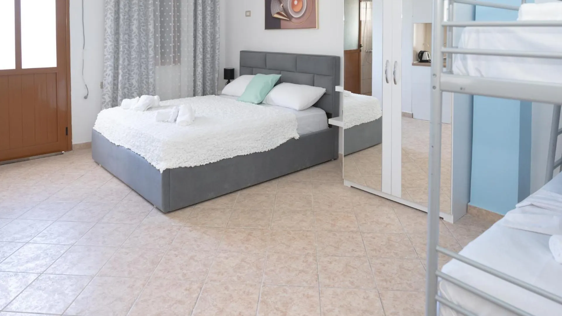 Bed & Breakfast Pranvera'S Apartments Vlorë