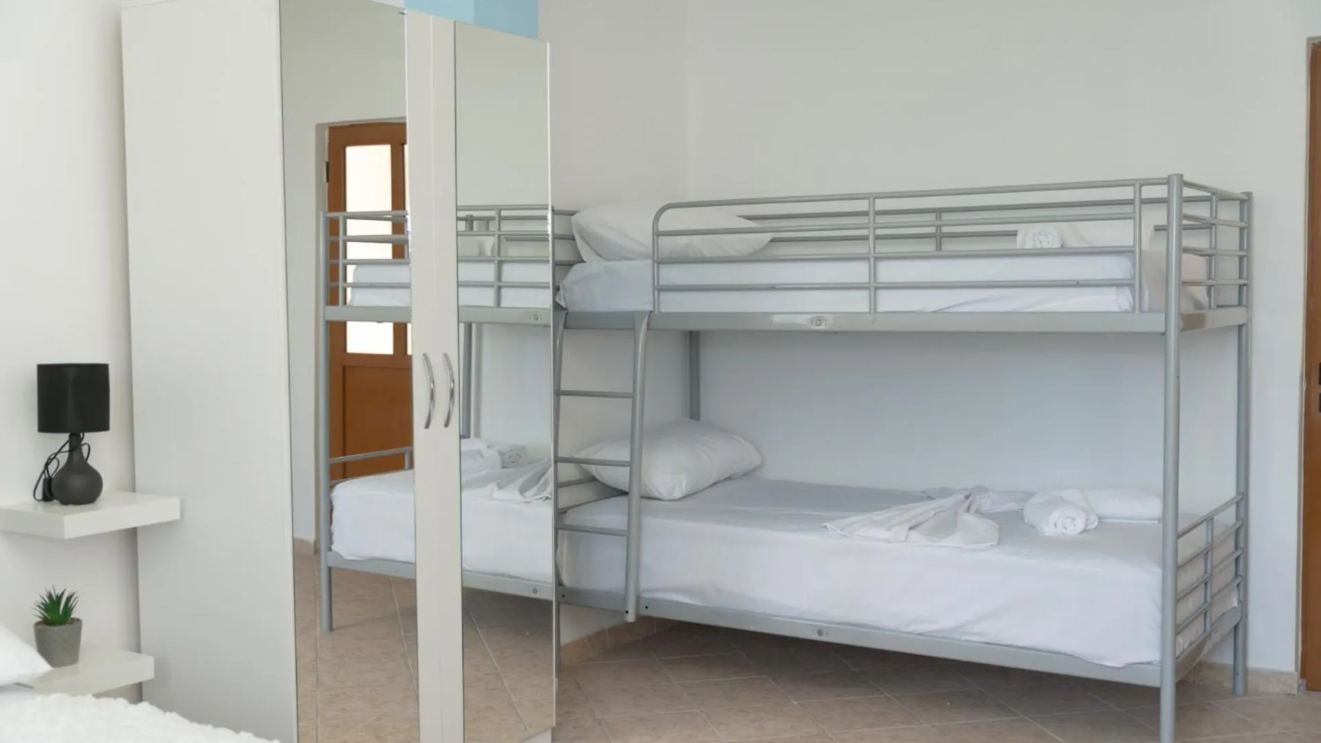 Bed & Breakfast Pranvera'S Apartments Vlorë